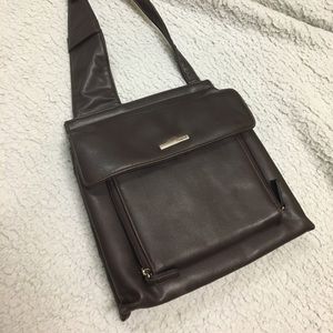 Faux leather satchel purse with great storage